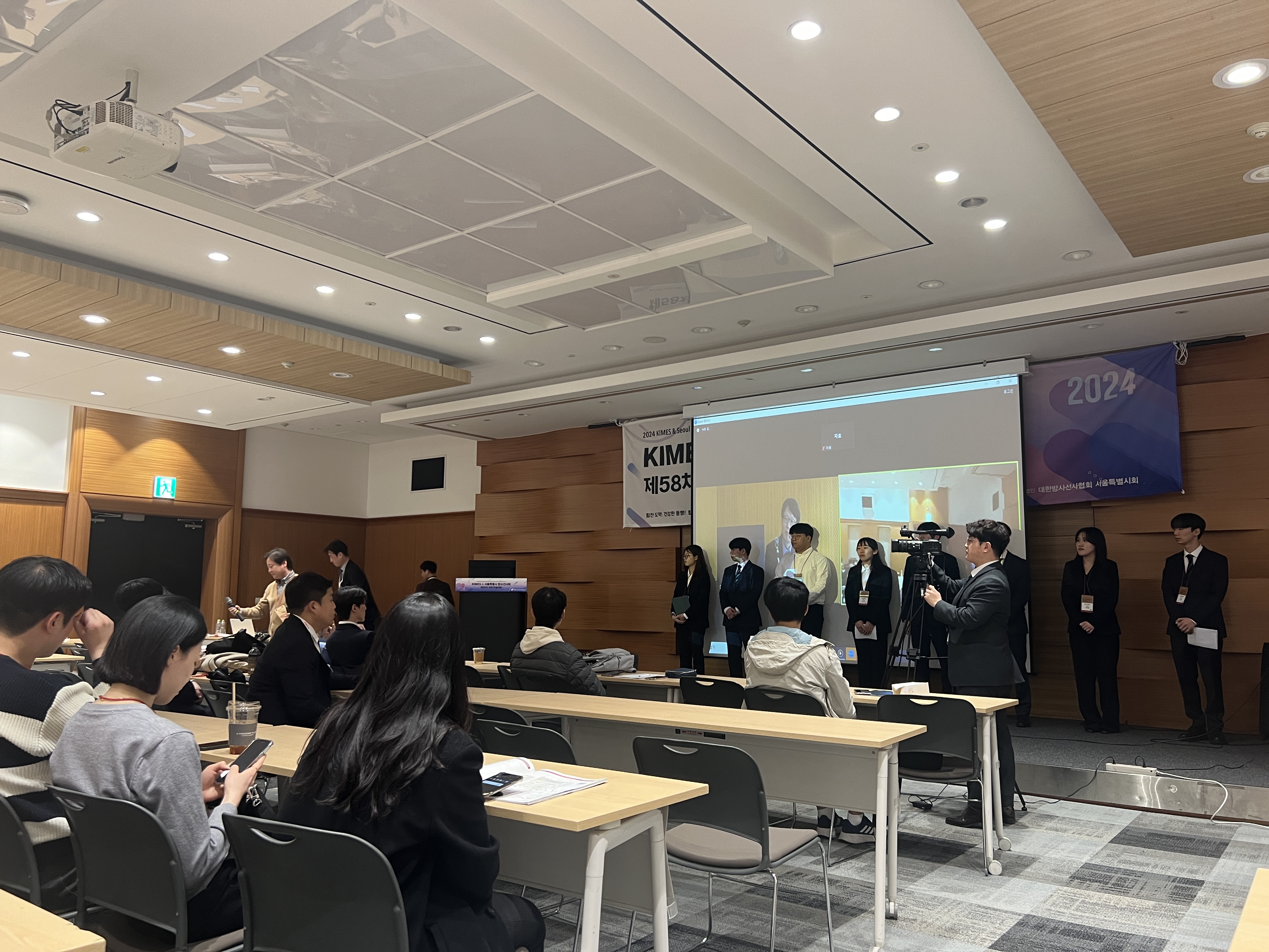 썸네일 사진